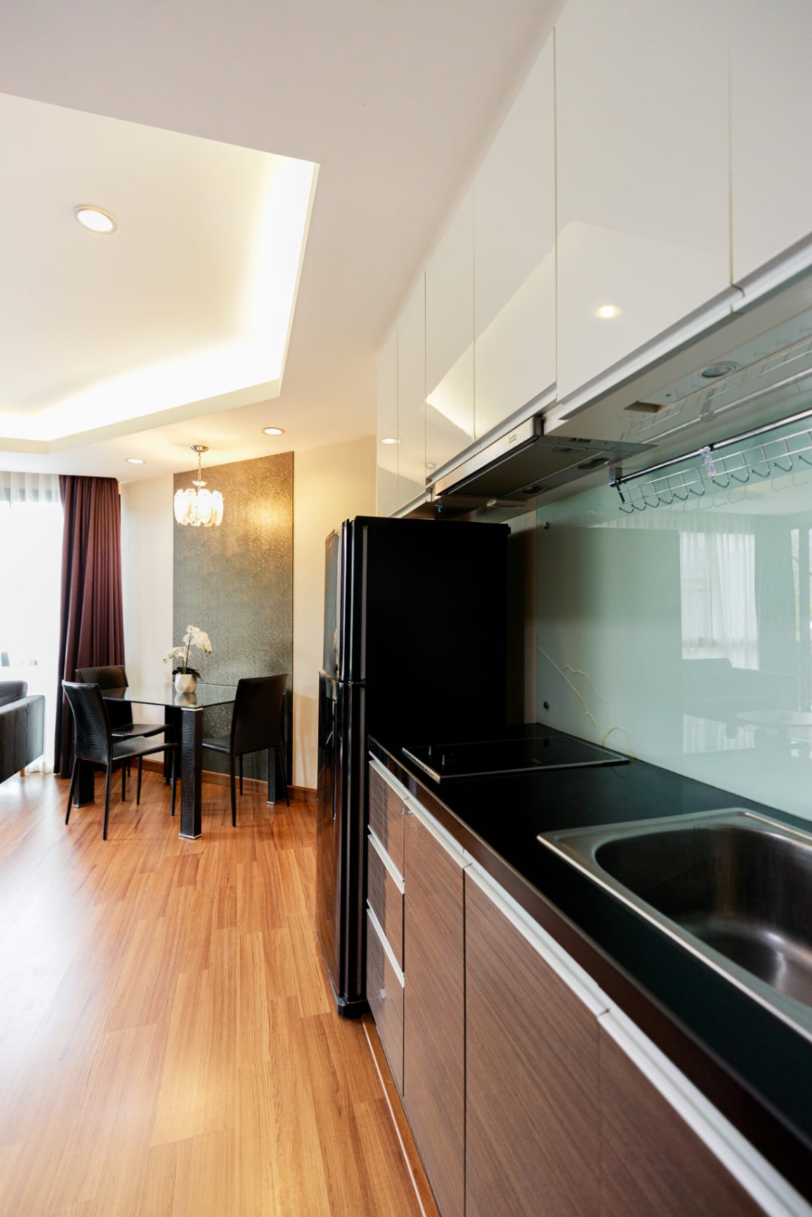 Mountain View Condo - Image 4