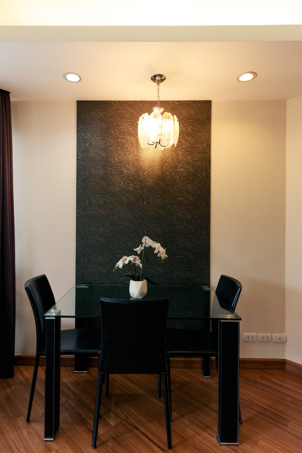 Mountain View Condo - Image 2