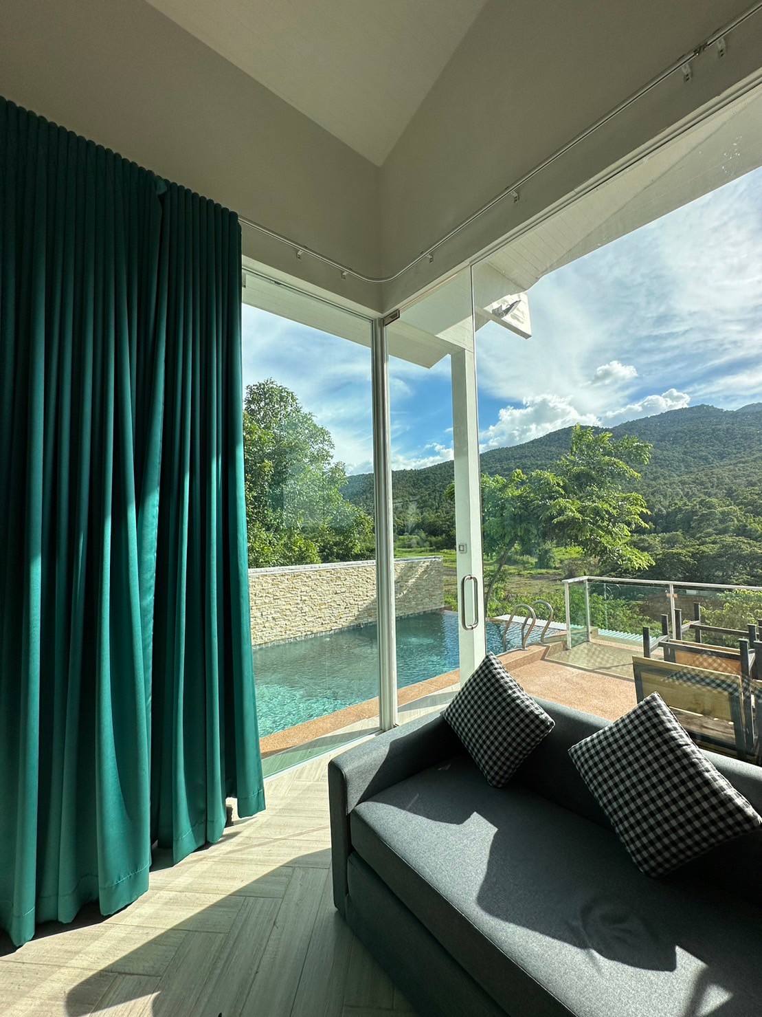 5 Bedroom House For Rent in Don Kaeo, Mae Rim, Chiang Mai - Image 2