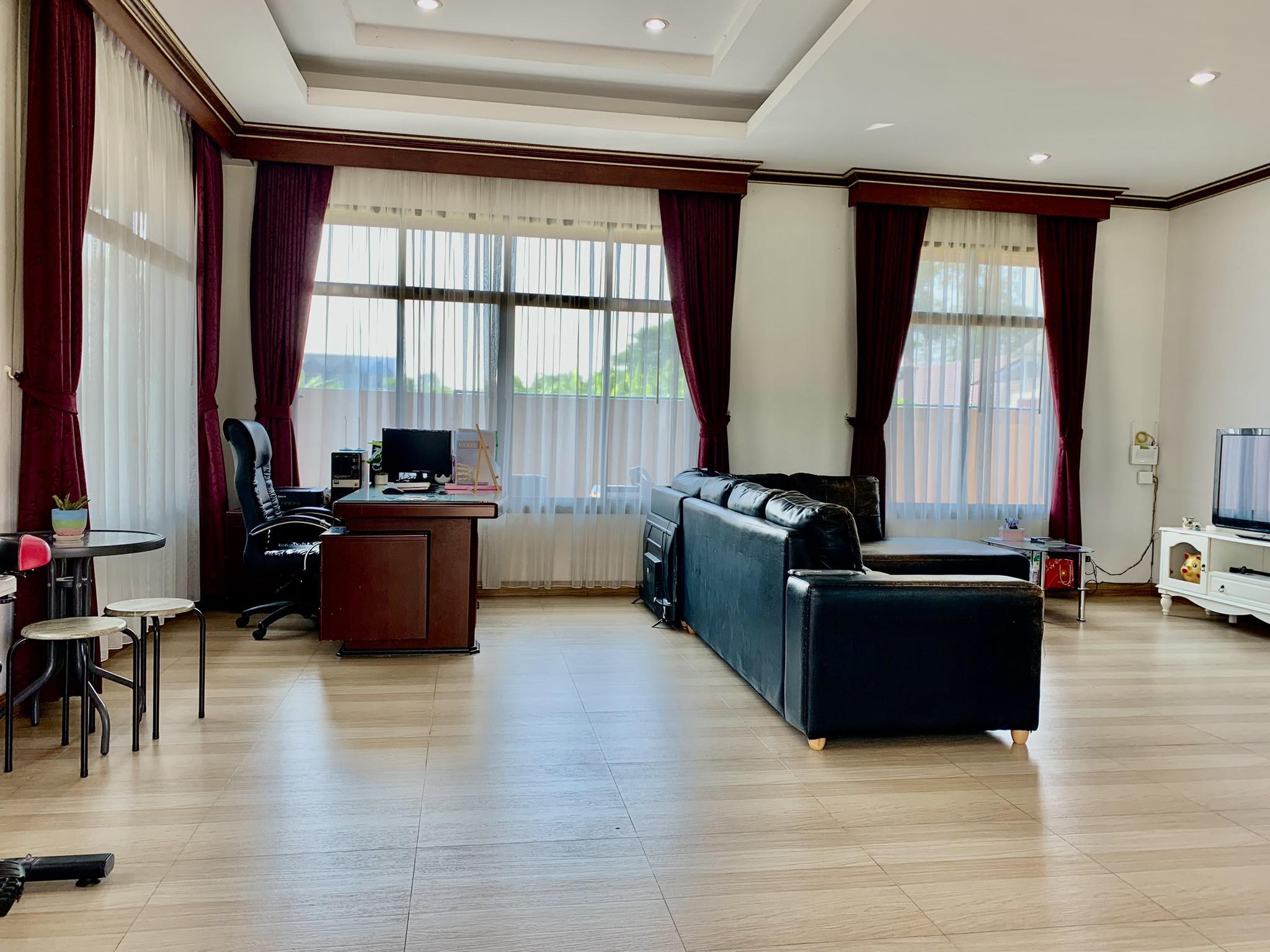 4 卧室 独立房屋  在  - Image 4