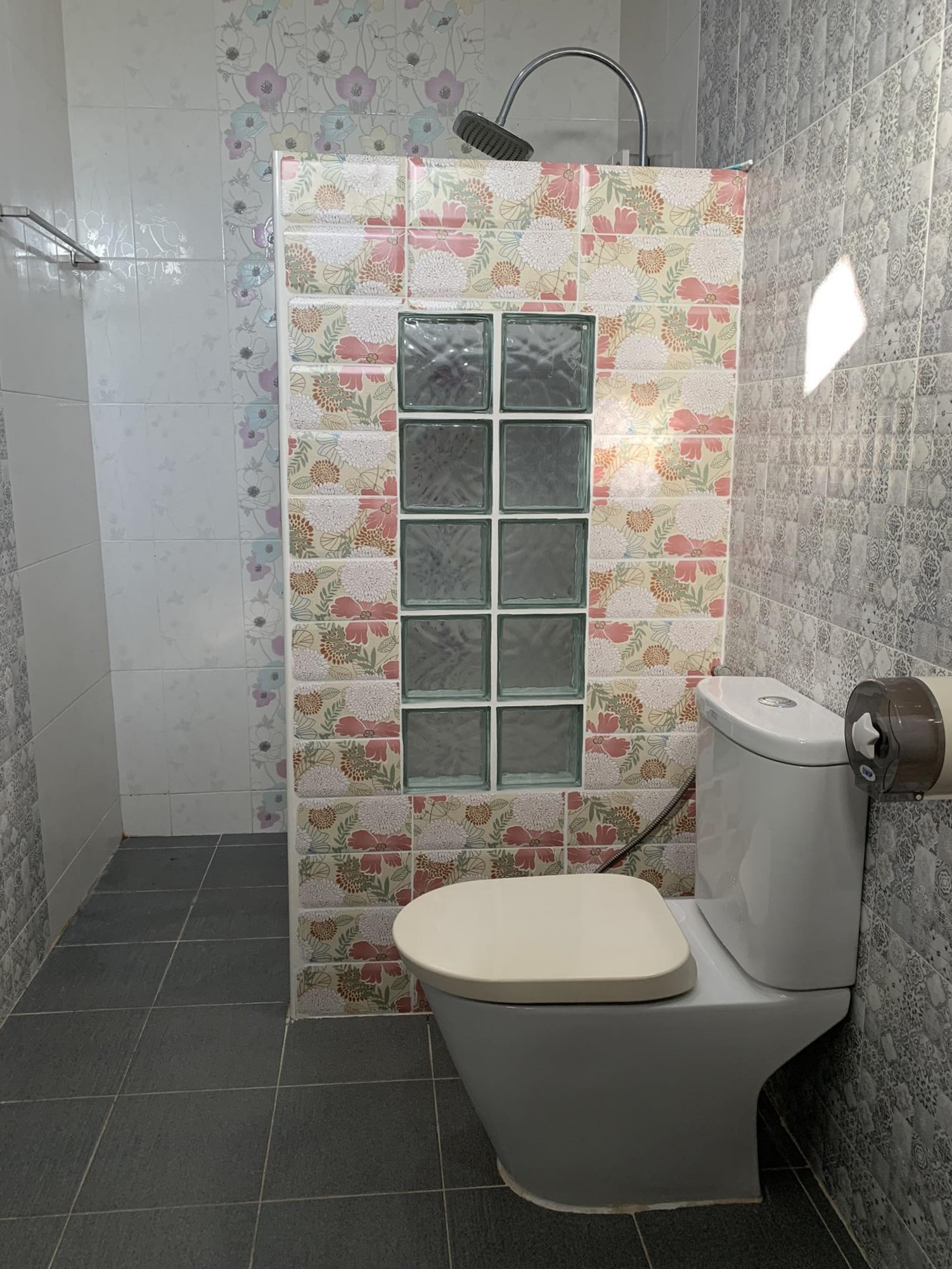 4 卧室 独立房屋  在  - Image 11