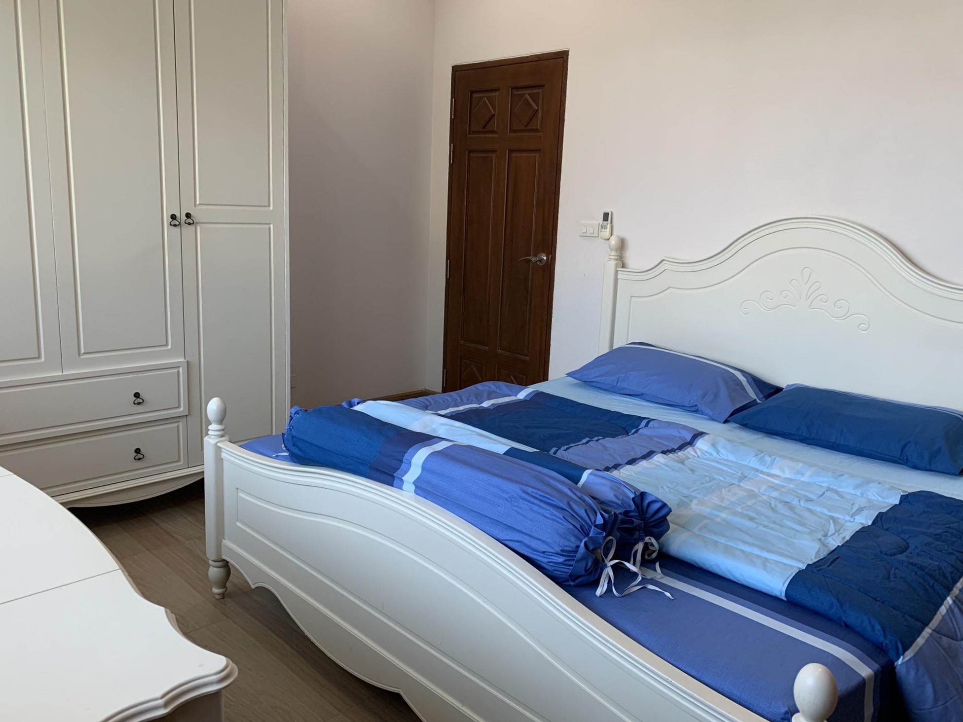 4 卧室 独立房屋  在  - Image 17