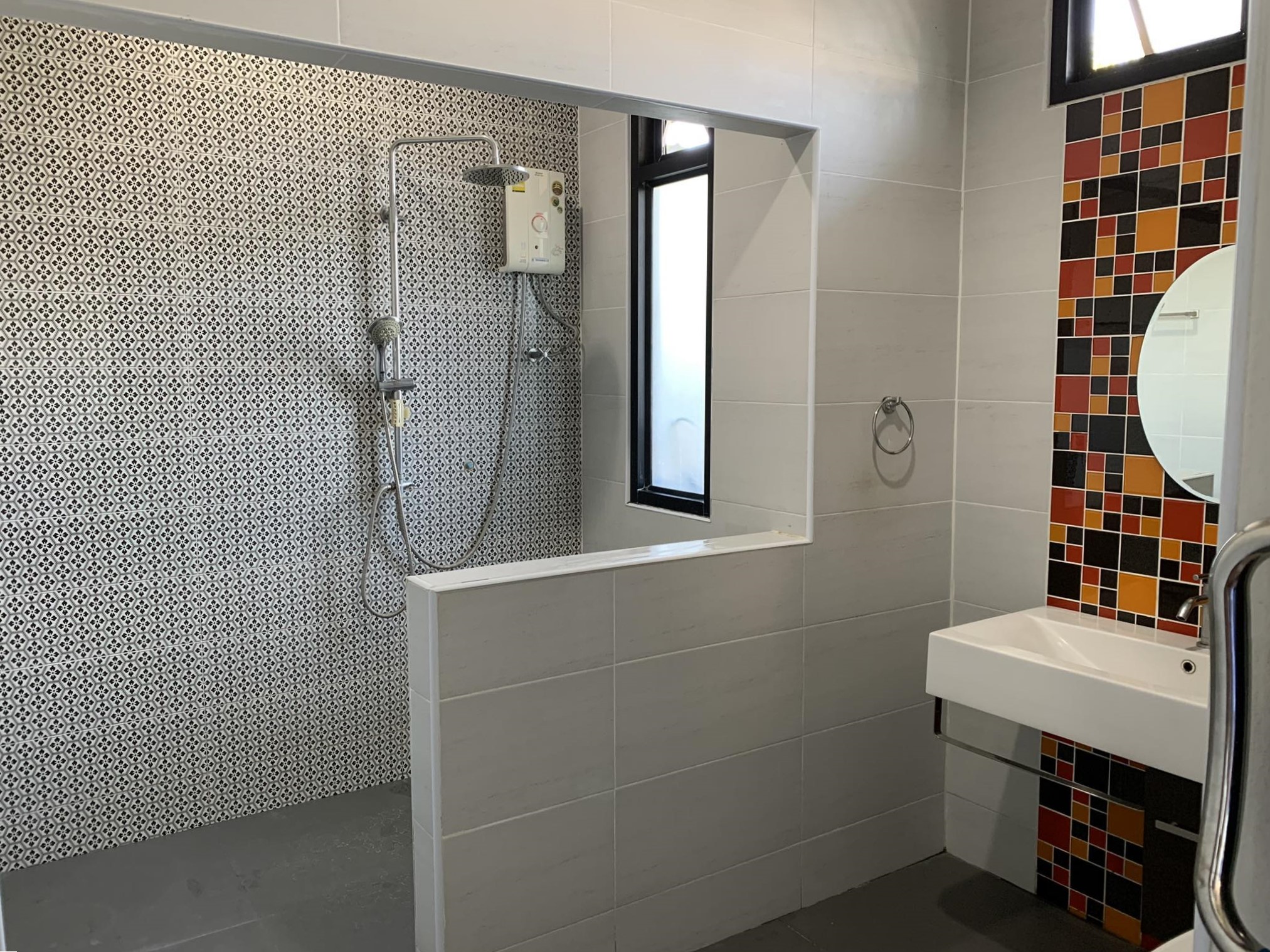 4 卧室 独立房屋  在  - Image 14