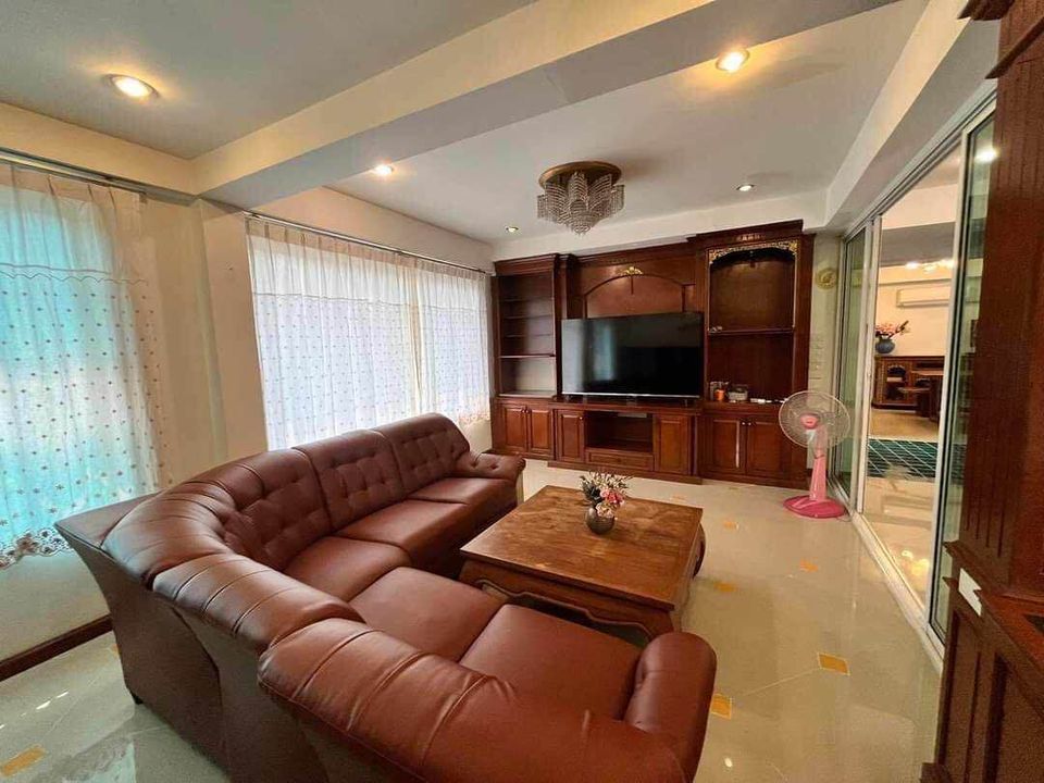 4 ห้องนอน บ้านเดี่ยว สำหรับเช่า ใน หนองแจง, บึงสามพัน, เพชรบูรณ์ - Image 2