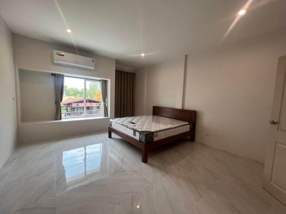 2 Bedroom Townhouse For Rent in Ban Luang, Chom Thong, Chiang Mai - Image 3