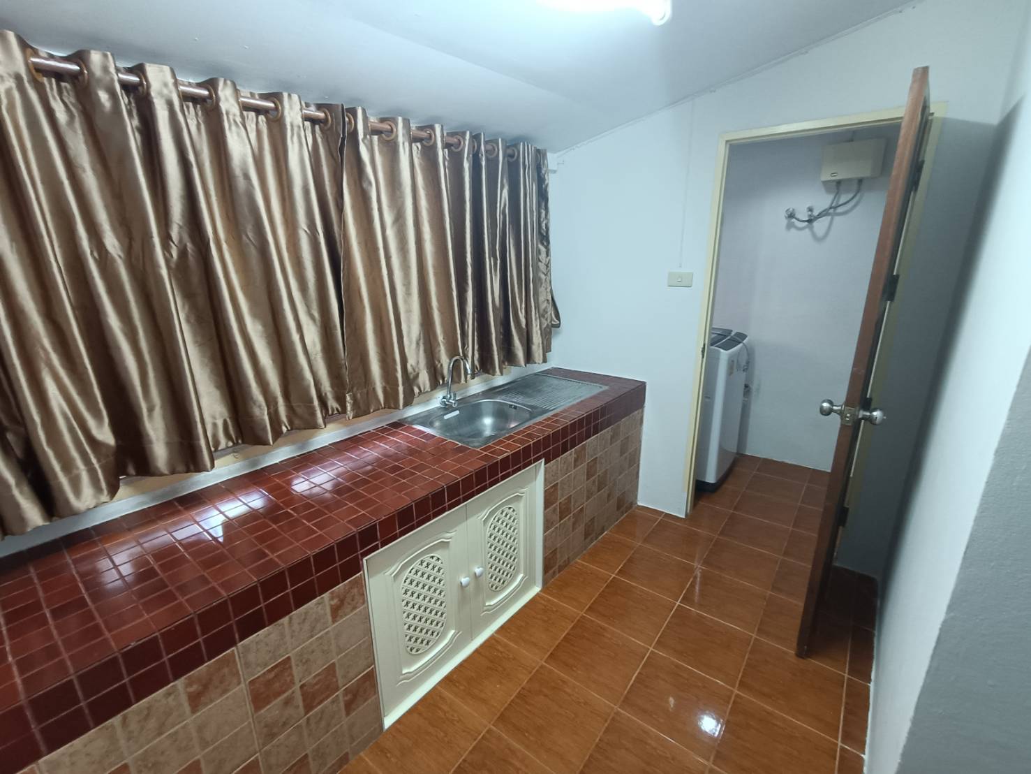 2 Bedroom Townhouse For Rent in Ban Luang, Chom Thong, Chiang Mai - Image 8