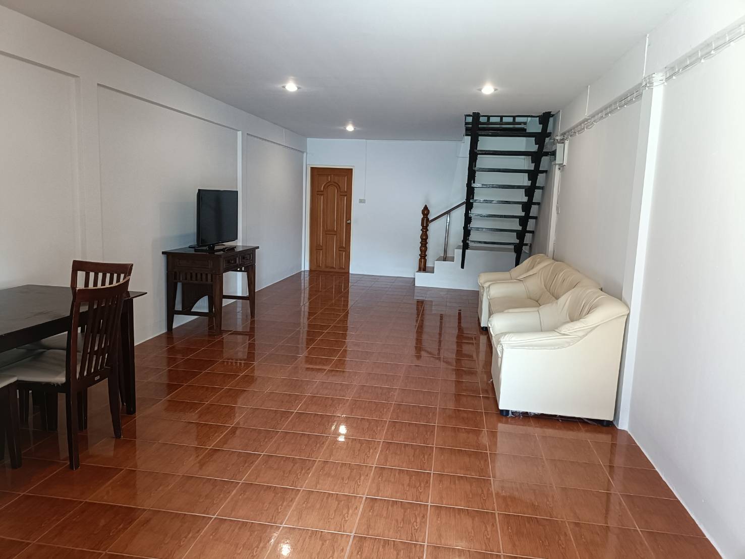 2 Bedroom Townhouse For Rent in Ban Luang, Chom Thong, Chiang Mai - Image 3