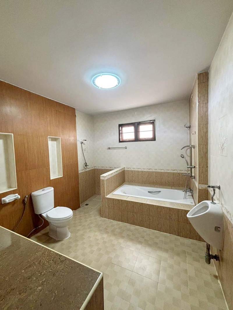 3 Bedroom House  in Pa Daet, Mueang Chiang Mai, Chiang Mai - Image 10