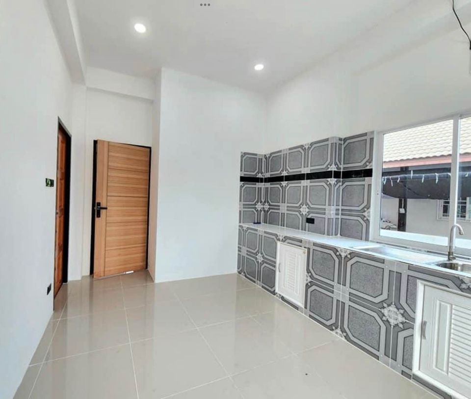 4 Bedroom House For Sale in San Phisuea, Mueang Chiang Mai, Chiang Mai - Image 9