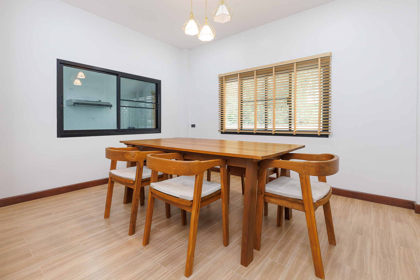 3 Bedroom House For Sale in Ban Luang, Chom Thong, Chiang Mai - Image 20