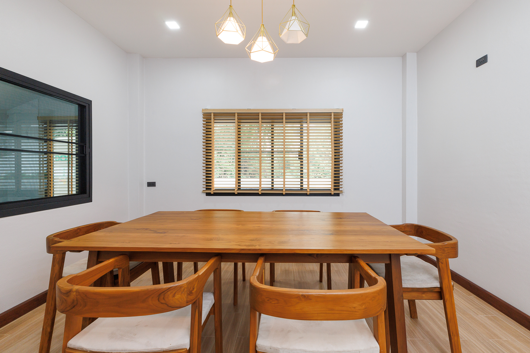 3 Bedroom House For Sale in Ban Luang, Chom Thong, Chiang Mai - Image 21