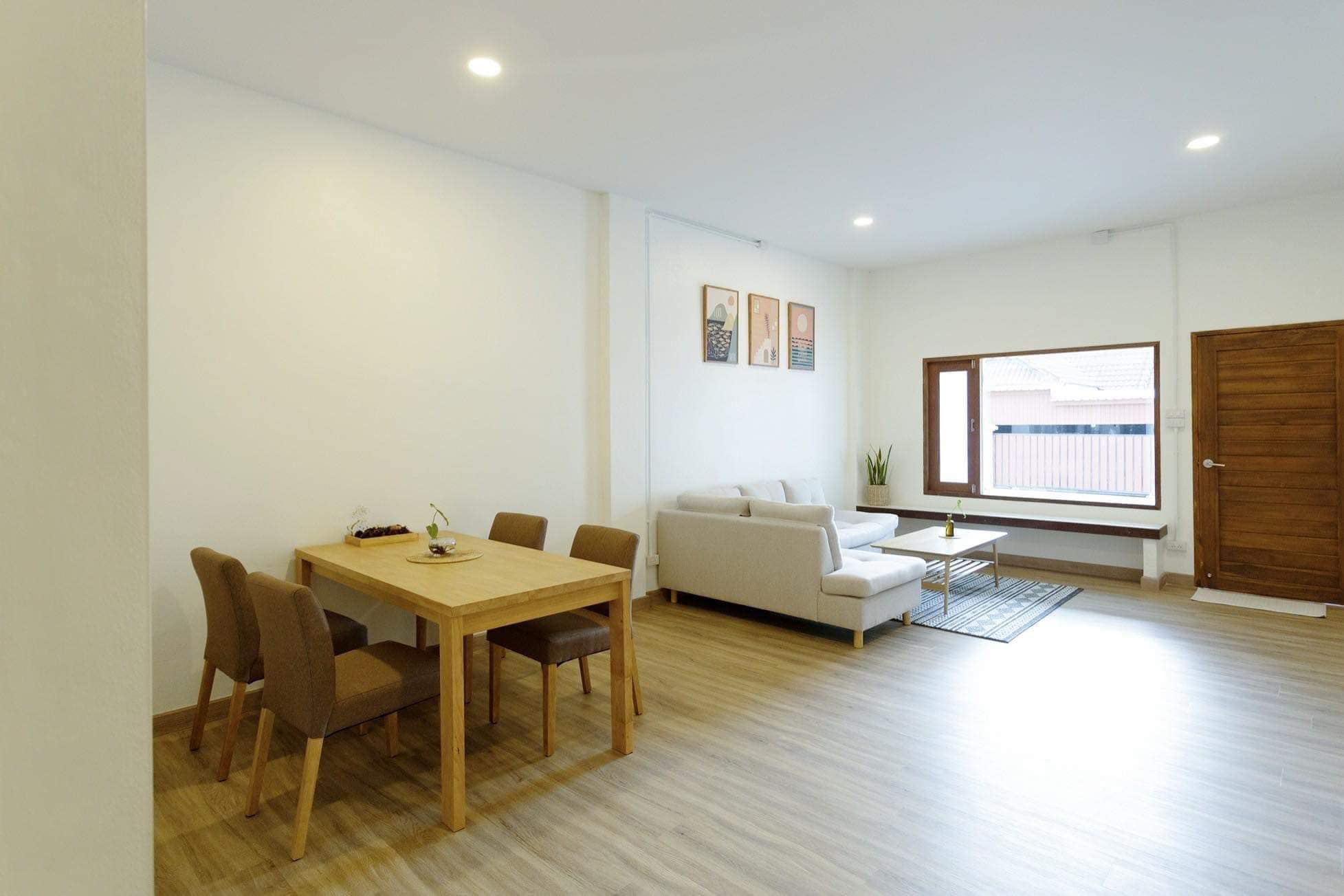 4 Bedroom Townhouse For Sale in Mae Hia, Mueang Chiang Mai, Chiang Mai - Image 3