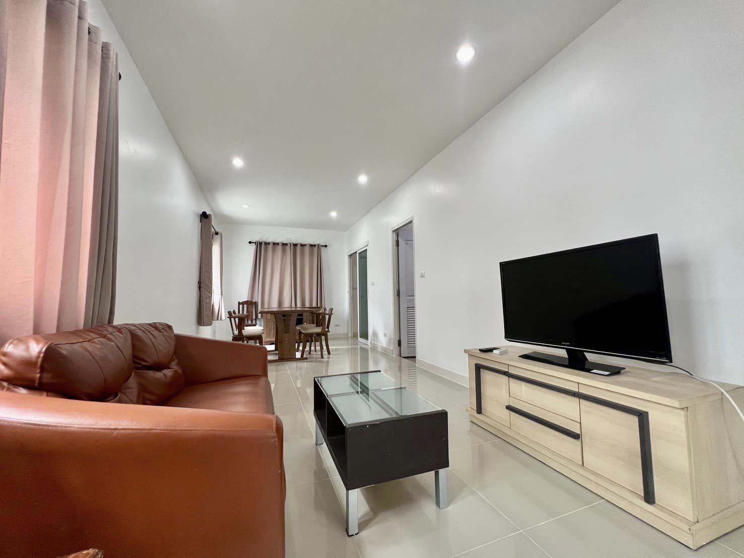 3 ห้องนอน ทาวน์เฮาส์ สำหรับเช่า ใน แม่เหียะ, เมืองเชียงใหม่, เชียงใหม่ - Image 2