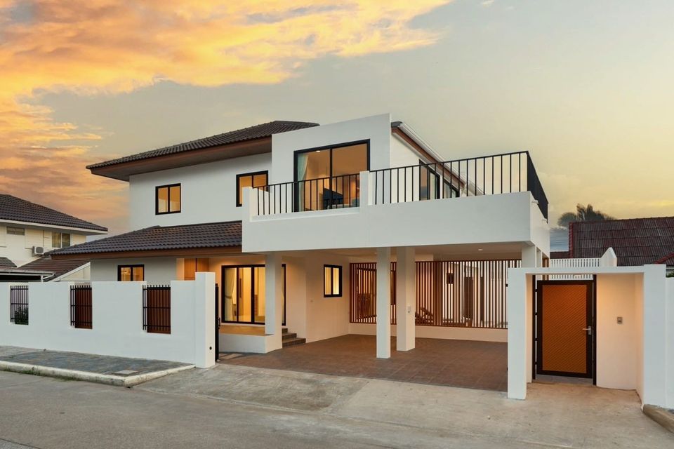 4 Bedroom House For Sale in Pa Daet, Mueang Chiang Mai, Chiang Mai - Image 2