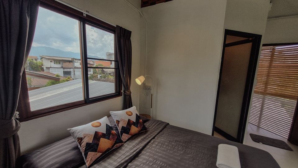 6 Bedroom House  in Chang Khlan, Mueang Chiang Mai, Chiang Mai - Image 18