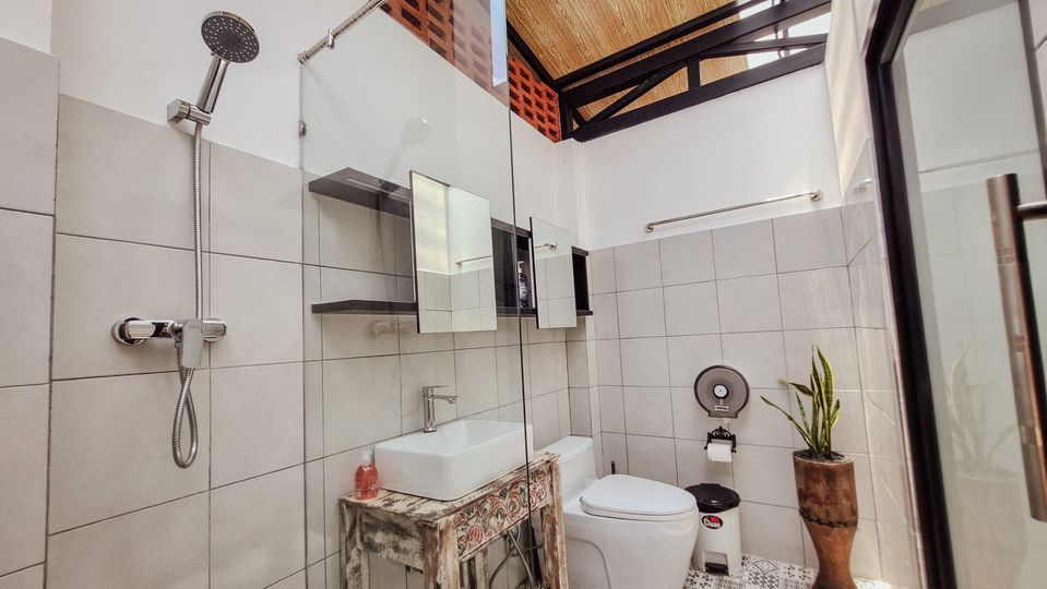 6 Bedroom House  in Chang Khlan, Mueang Chiang Mai, Chiang Mai - Image 9