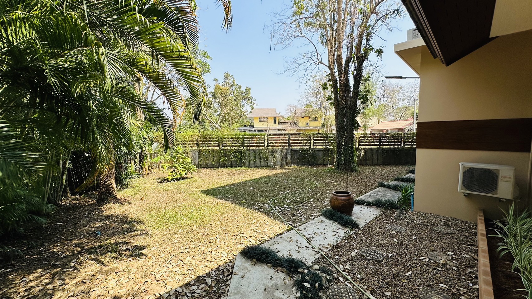 5 Bedroom House For Sale in San Phisuea, Mueang Chiang Mai, Chiang Mai - Image 4