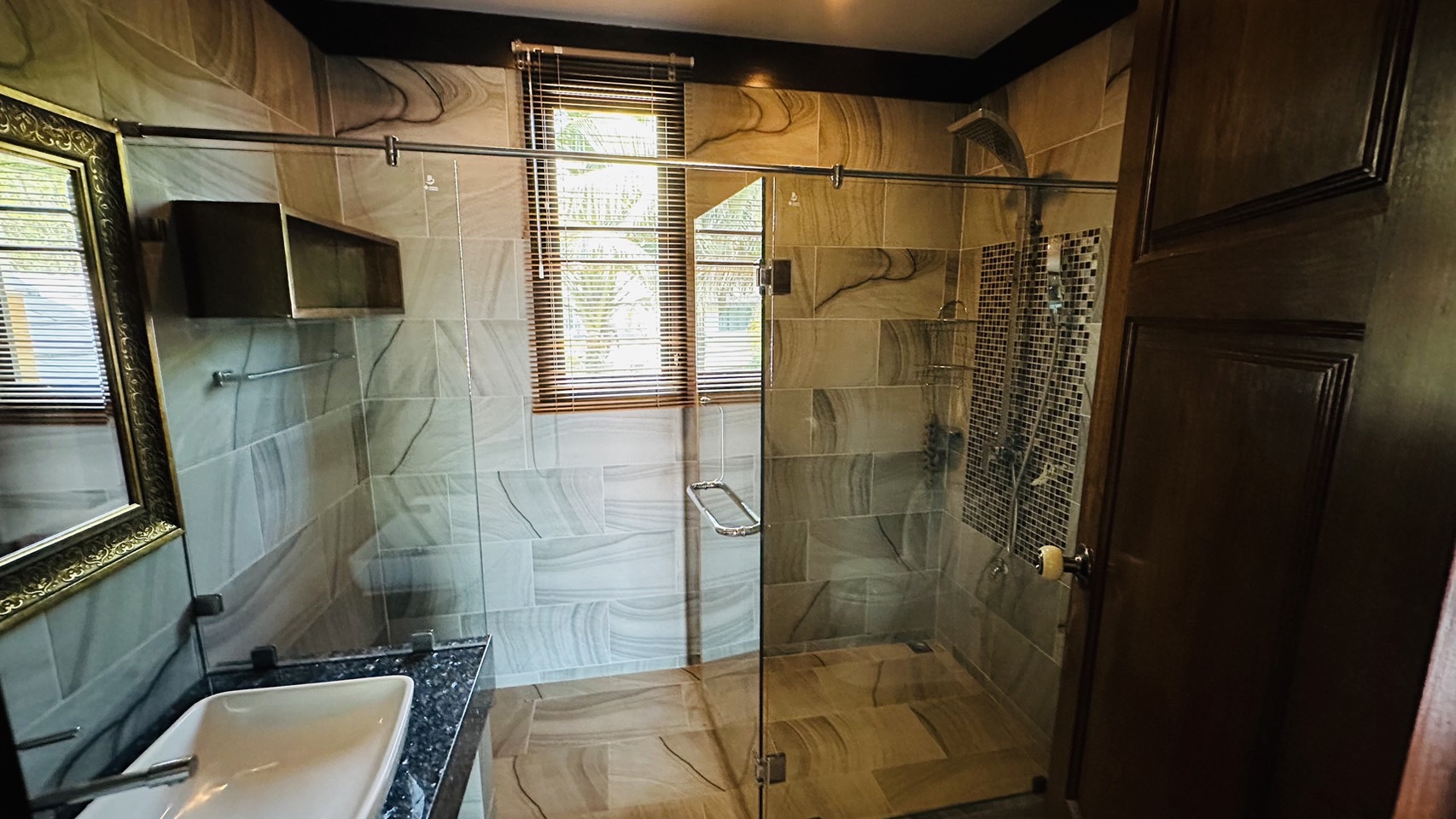 5 Bedroom House For Sale in San Phisuea, Mueang Chiang Mai, Chiang Mai - Image 16