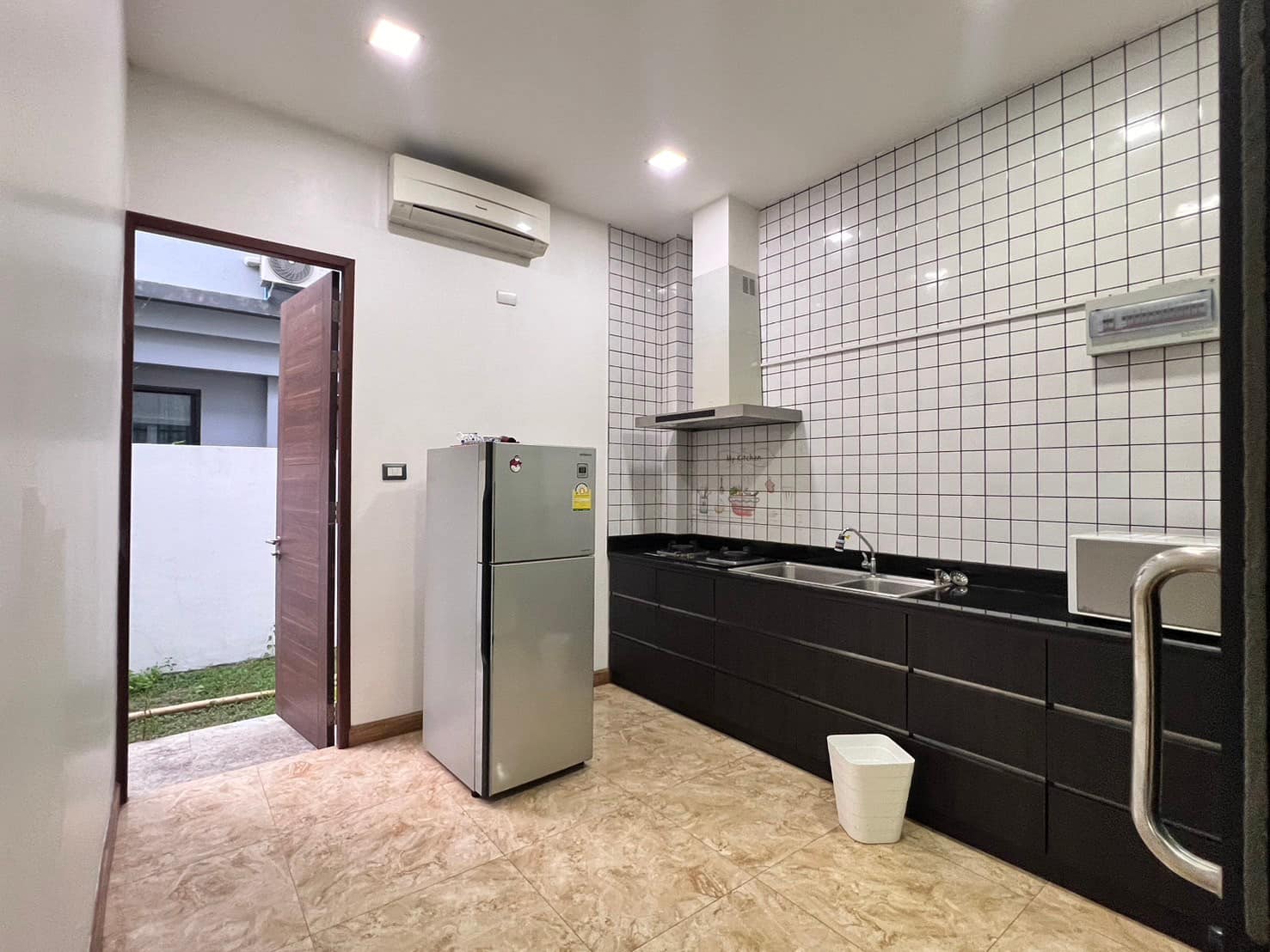 3 卧室 独立房屋  在  - Image 11