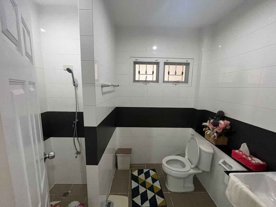 3 卧室 独立房屋  在  - Image 6