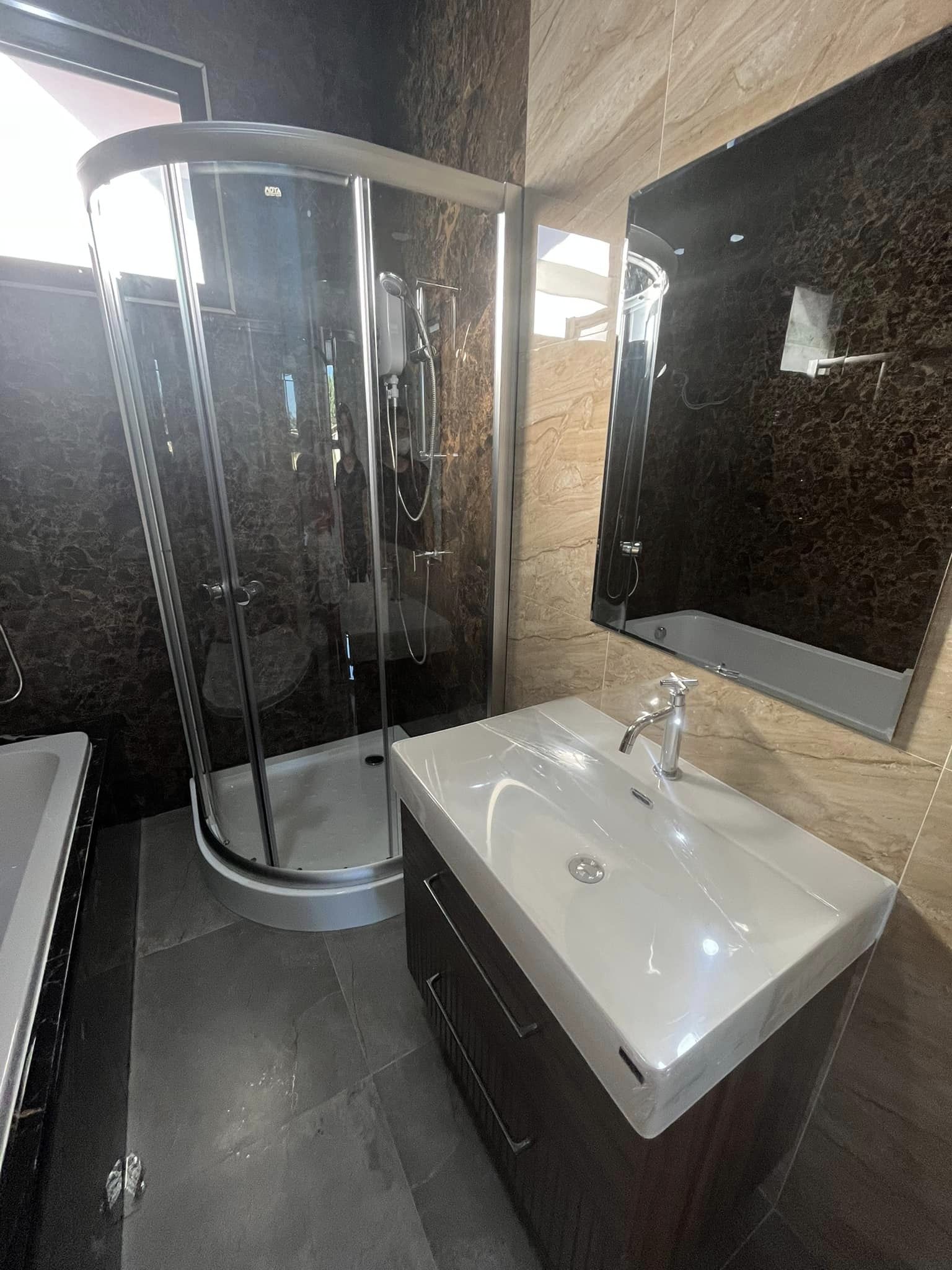 4 Bedroom House For Sale in Pa Daet, Mueang Chiang Mai, Chiang Mai - Image 11