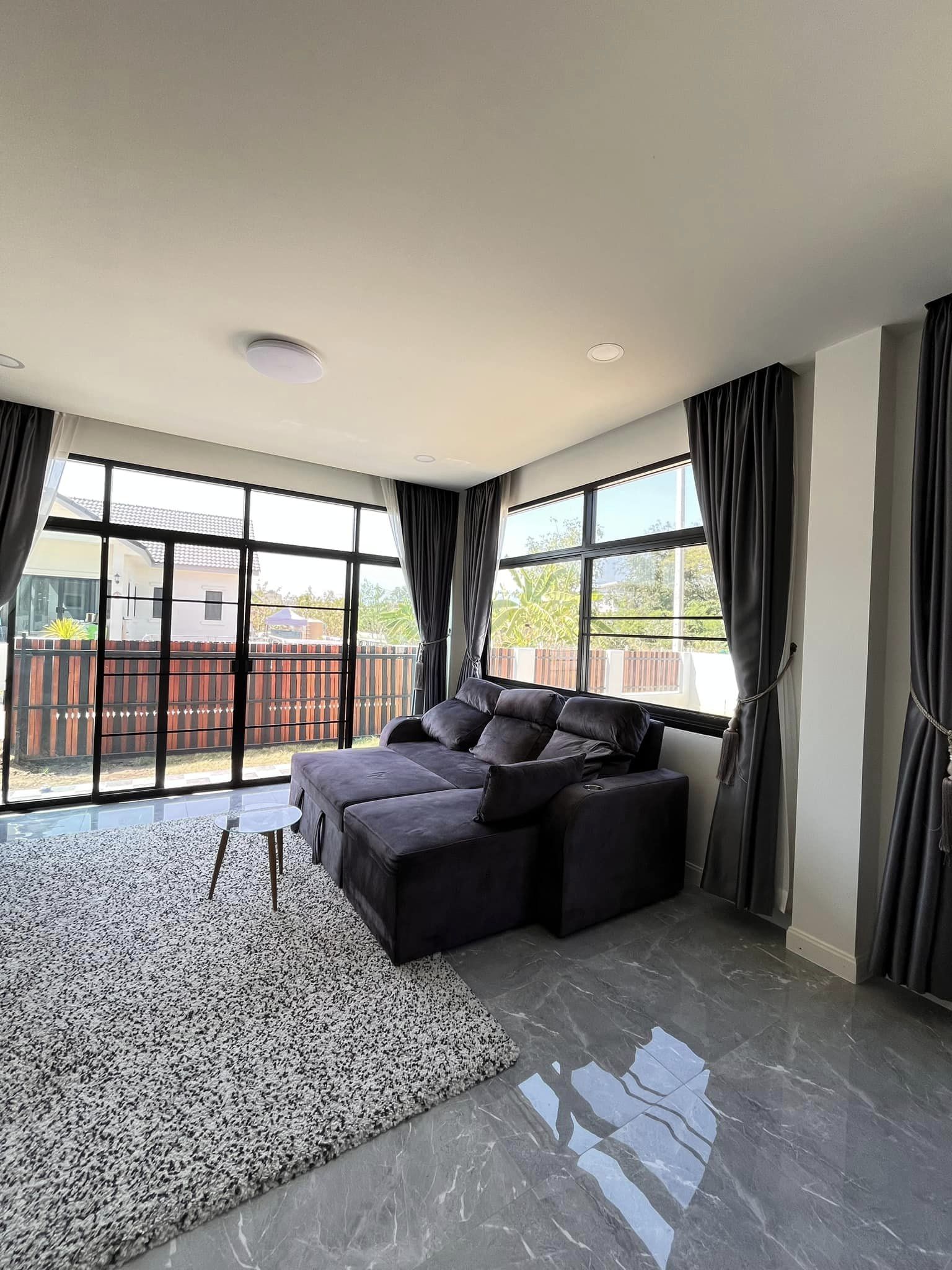4 Bedroom House For Sale in Pa Daet, Mueang Chiang Mai, Chiang Mai - Image 2