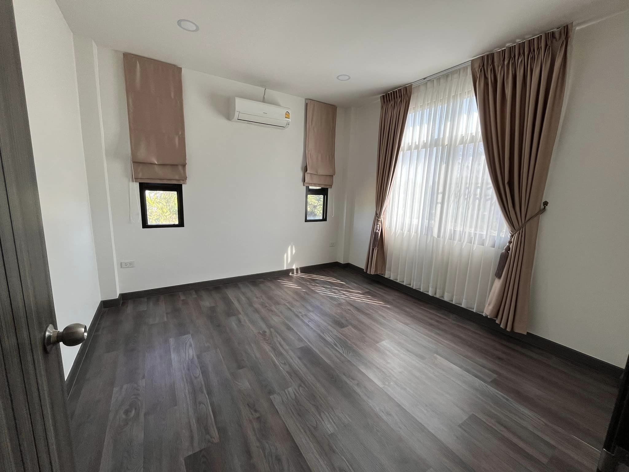 4 Bedroom House For Sale in Pa Daet, Mueang Chiang Mai, Chiang Mai - Image 8