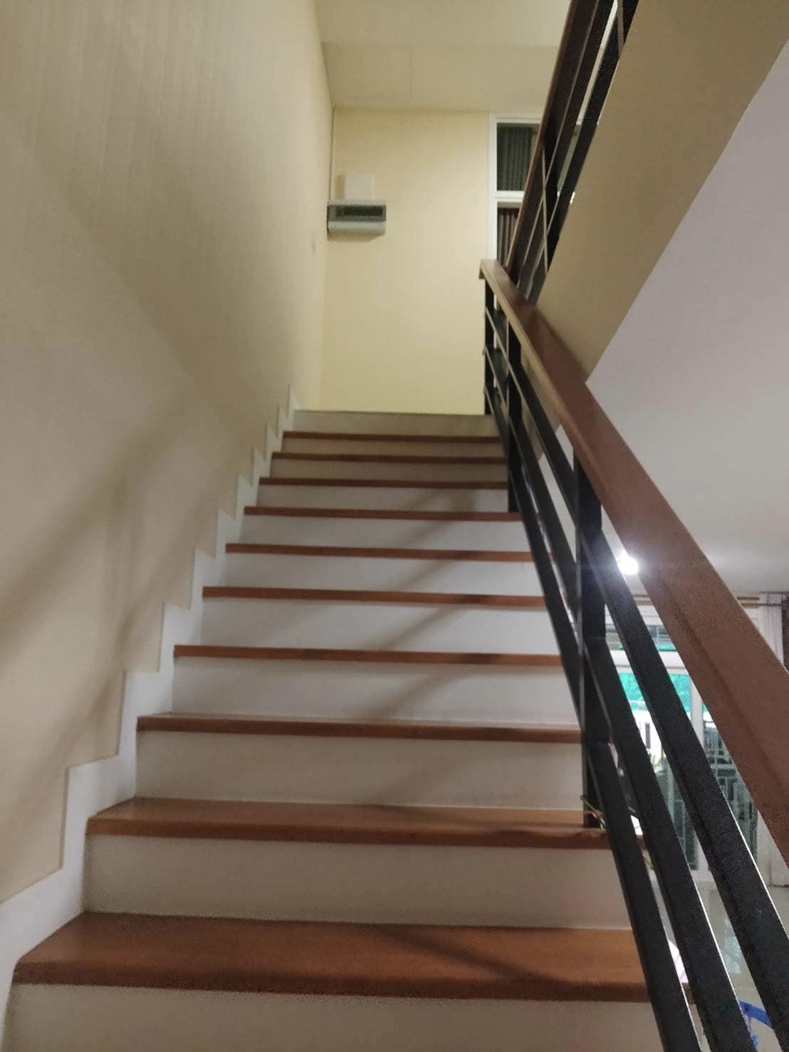 4 卧室 联排别墅  在  - Image 11