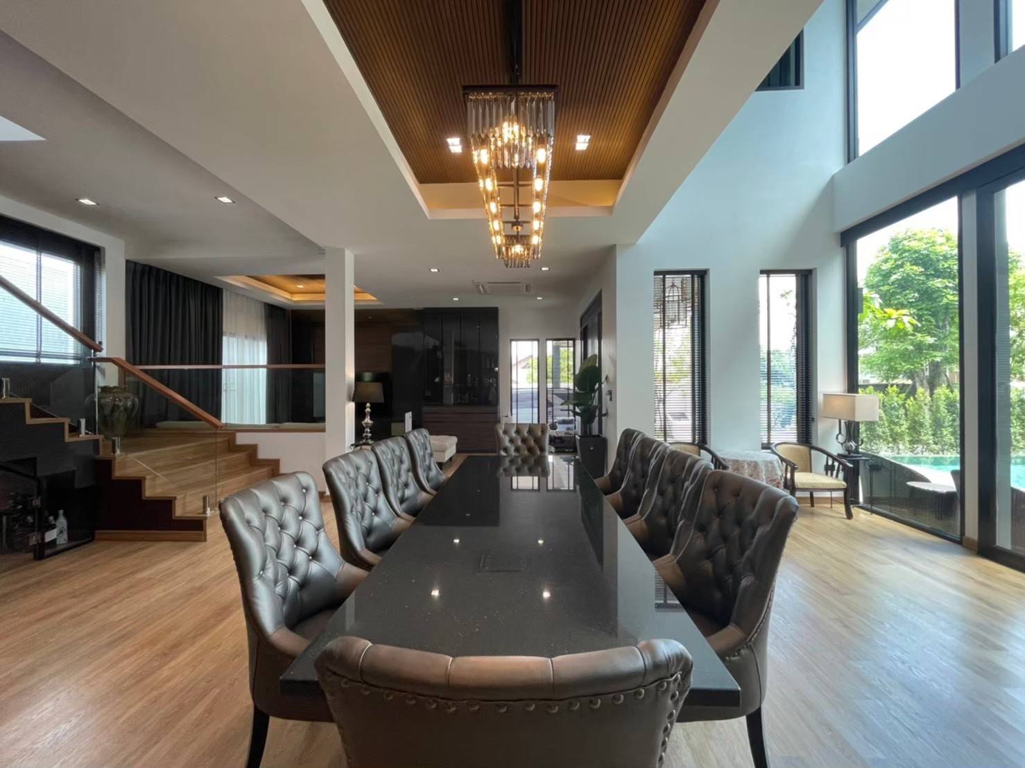 9 Bedroom House For Sale in San Phisuea, Mueang Chiang Mai, Chiang Mai - Image 5