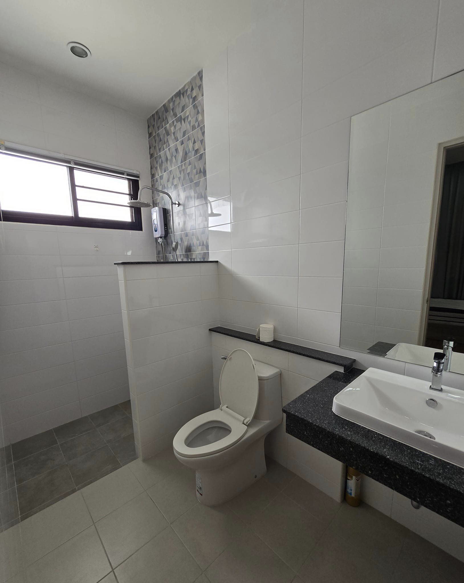 4 Bedroom House For Sale in Pa Daet, Mueang Chiang Mai, Chiang Mai - Image 19
