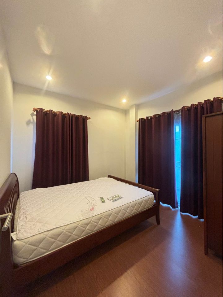 3 卧室 独立房屋  在  - Image 6