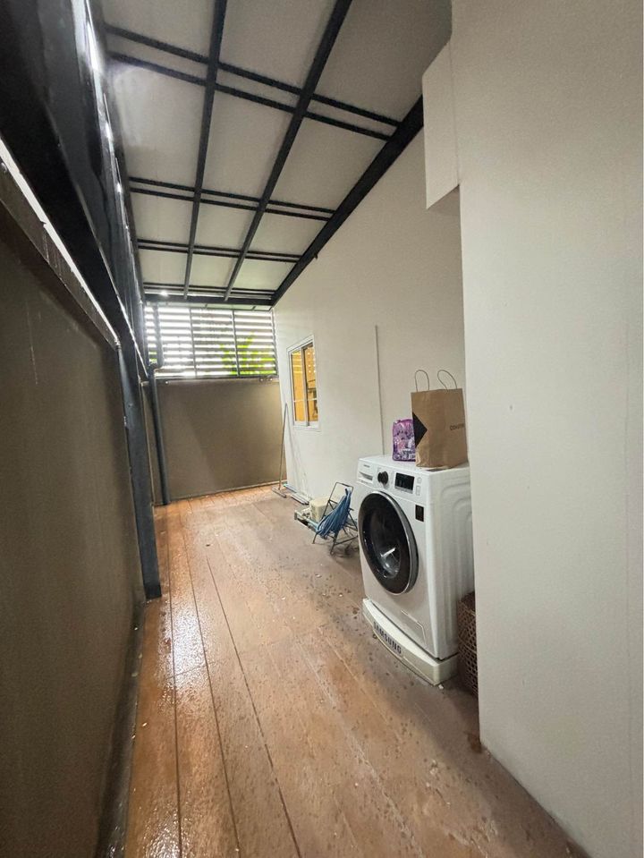 3 卧室 独立房屋  在  - Image 11