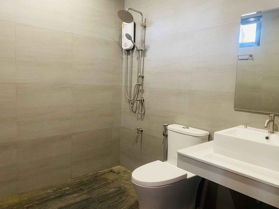 4 卧室 独立房屋  在  - Image 10