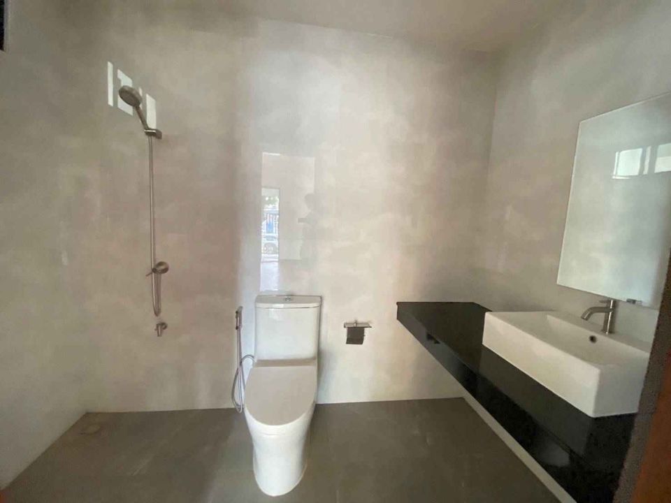 4 卧室 独立房屋  在  - Image 11