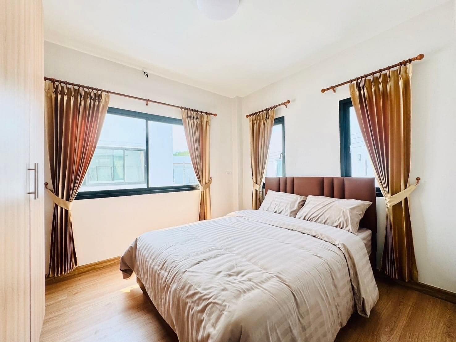 4 Bedroom House For Sale in Mae Hia, Mueang Chiang Mai, Chiang Mai - Image 10