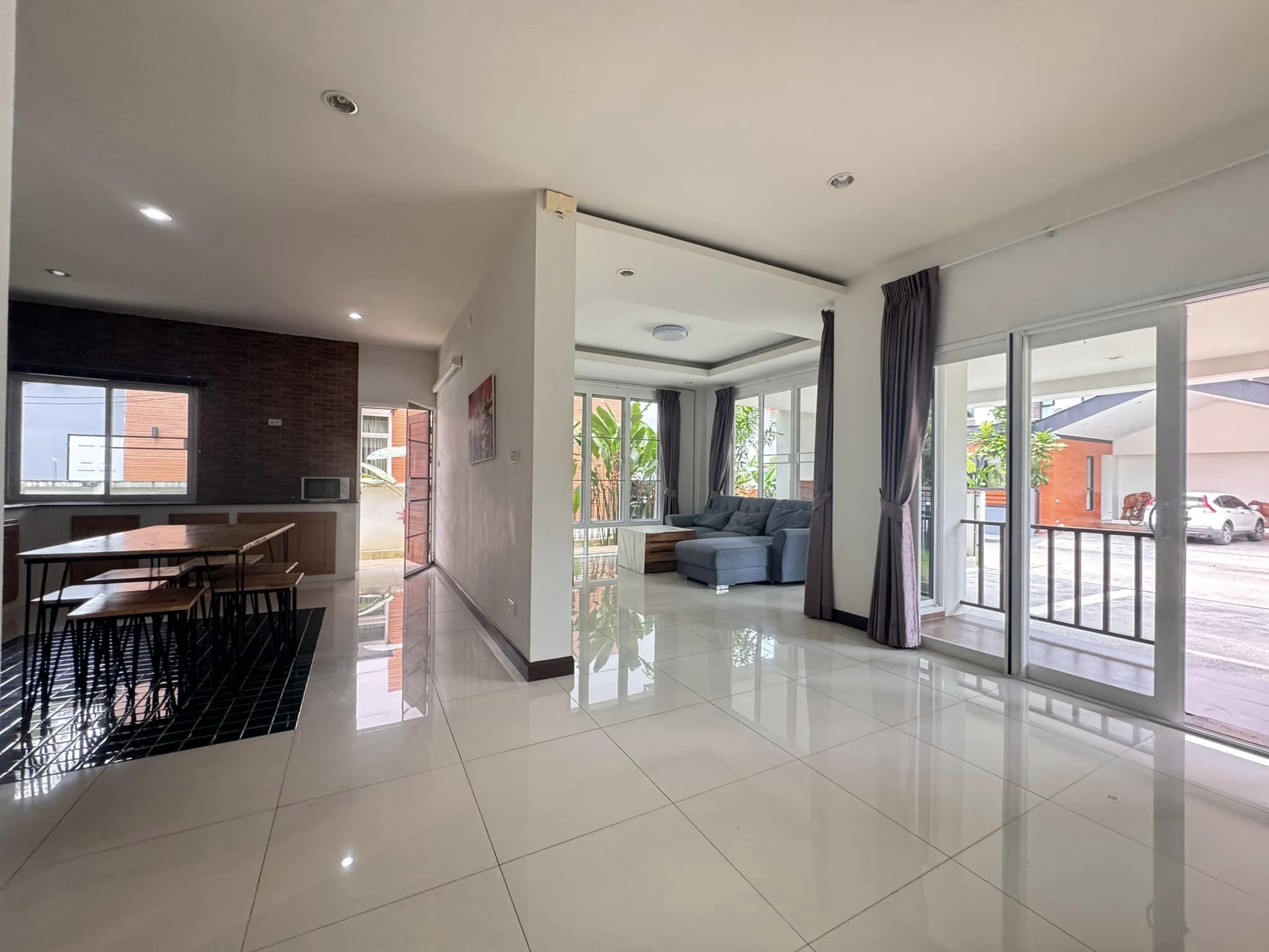 4 Bedroom House For Rent in Pa Tan, Mueang Chiang Mai, Chiang Mai - Image 4