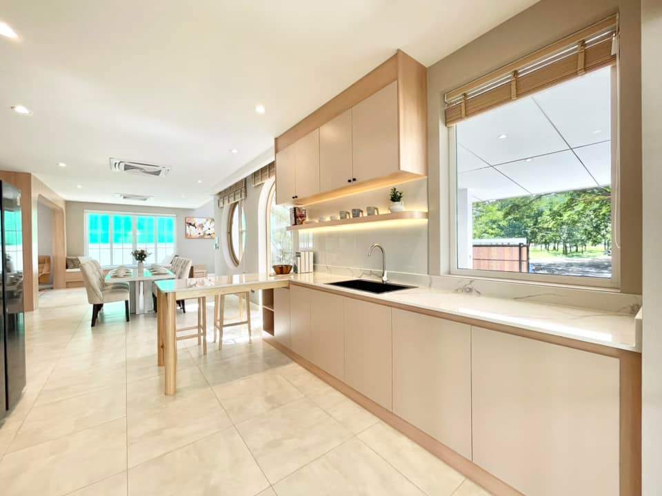 4 Bedroom House For Sale in San Phak Wan, Hang Dong, Chiang Mai - Image 28