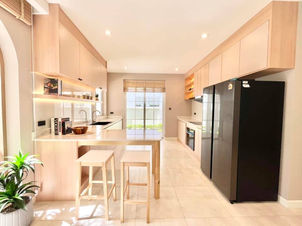 4 Bedroom House For Sale in San Phak Wan, Hang Dong, Chiang Mai - Image 12
