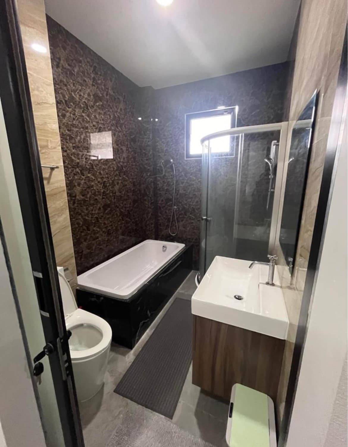 4 Bedroom House For Sale in Mae Hia, Mueang Chiang Mai, Chiang Mai - Image 10
