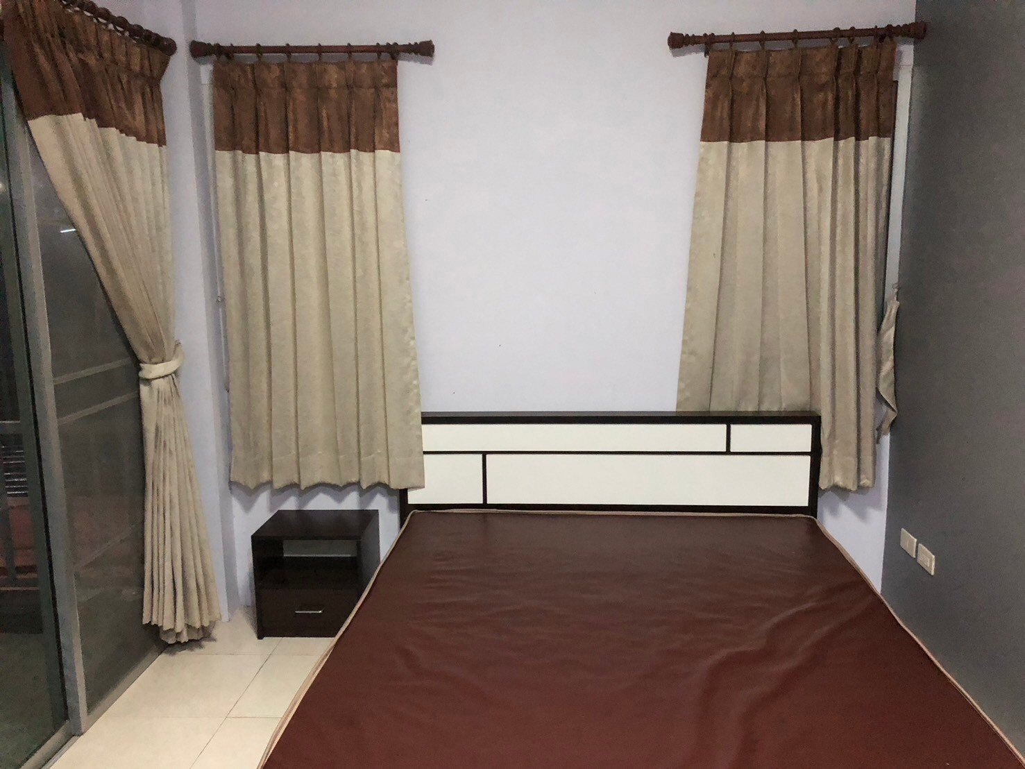 7 Bedroom Townhouse For Sale in Pa Daet, Mueang Chiang Mai, Chiang Mai - Image 5