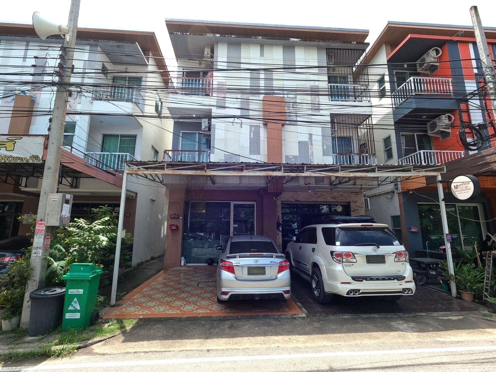 7 Bedroom Townhouse For Sale in Pa Daet, Mueang Chiang Mai, Chiang Mai - Image 1