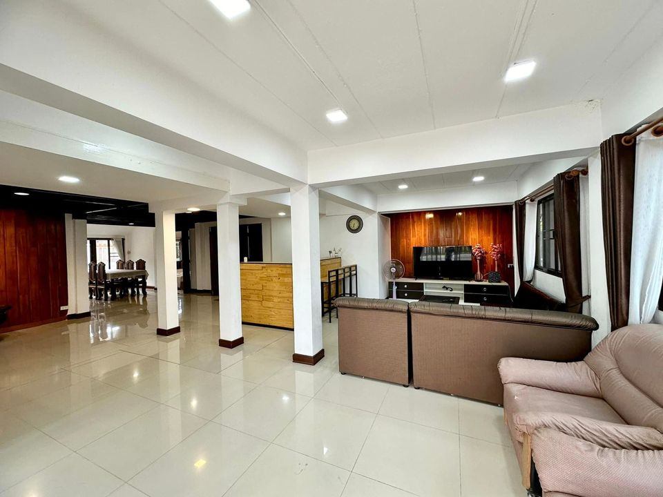 6 Bedroom House  in Pa Daet, Mueang Chiang Mai, Chiang Mai - Image 4