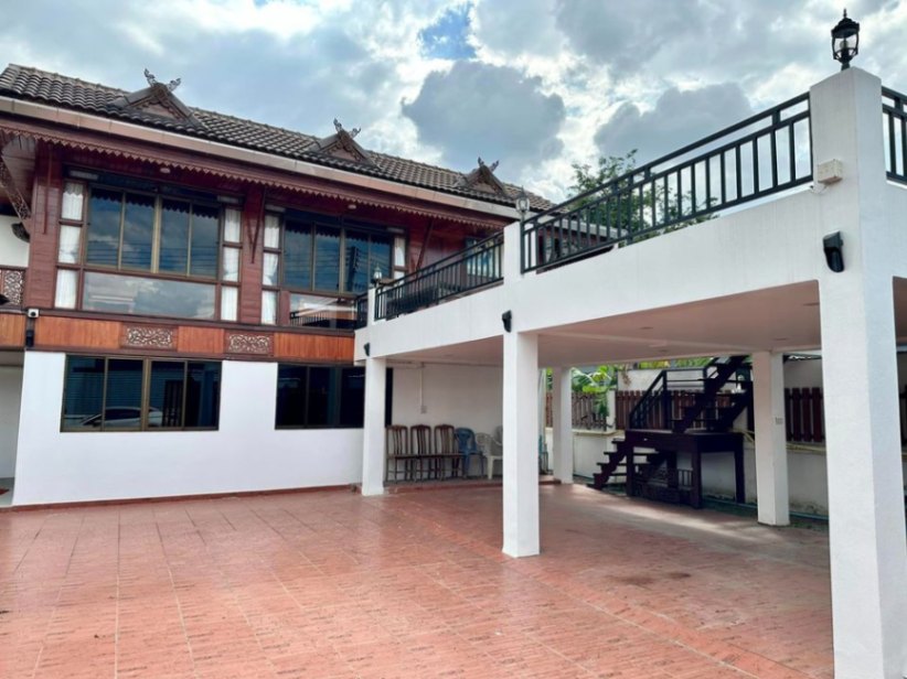 6 Bedroom House  in Pa Daet, Mueang Chiang Mai, Chiang Mai - Image 1