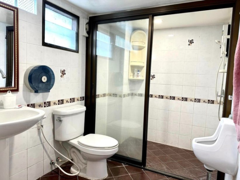 6 Bedroom House  in Pa Daet, Mueang Chiang Mai, Chiang Mai - Image 17