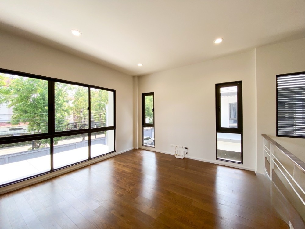 3 ห้องนอน บ้านเดี่ยว สำหรับเช่า ใน บางแก้ว, บางพลี, สมุทรปราการ - Image 10