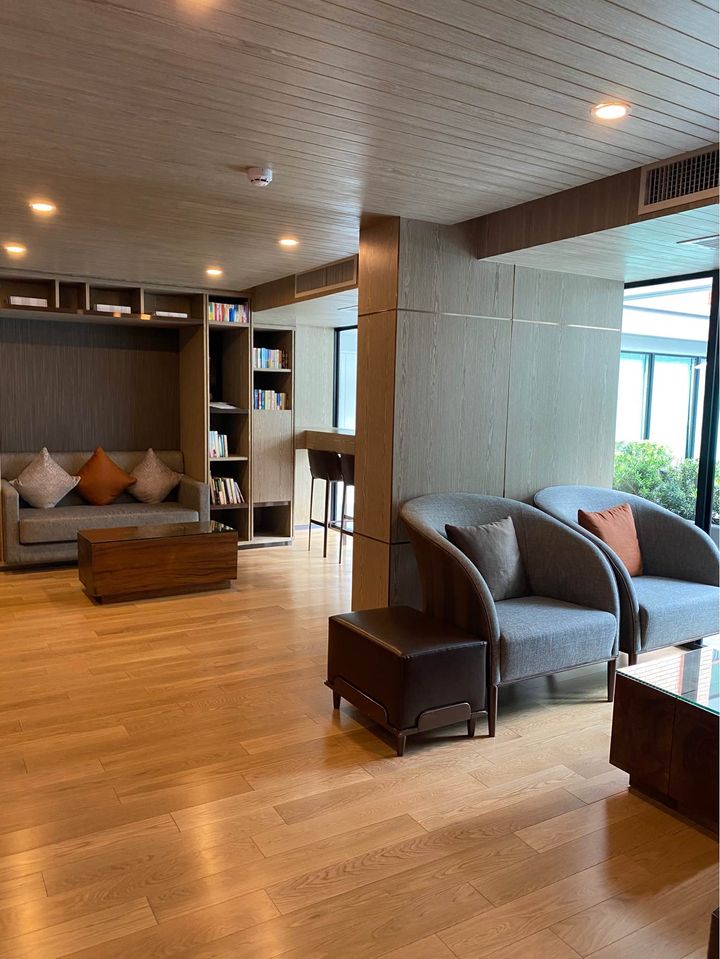 Na Vara Residence - Image 5