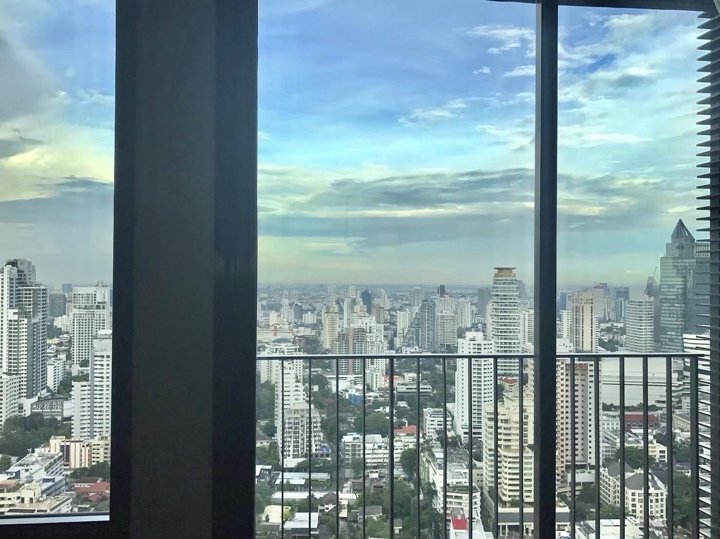 The Edge Sukhumvit 23 - Image 8