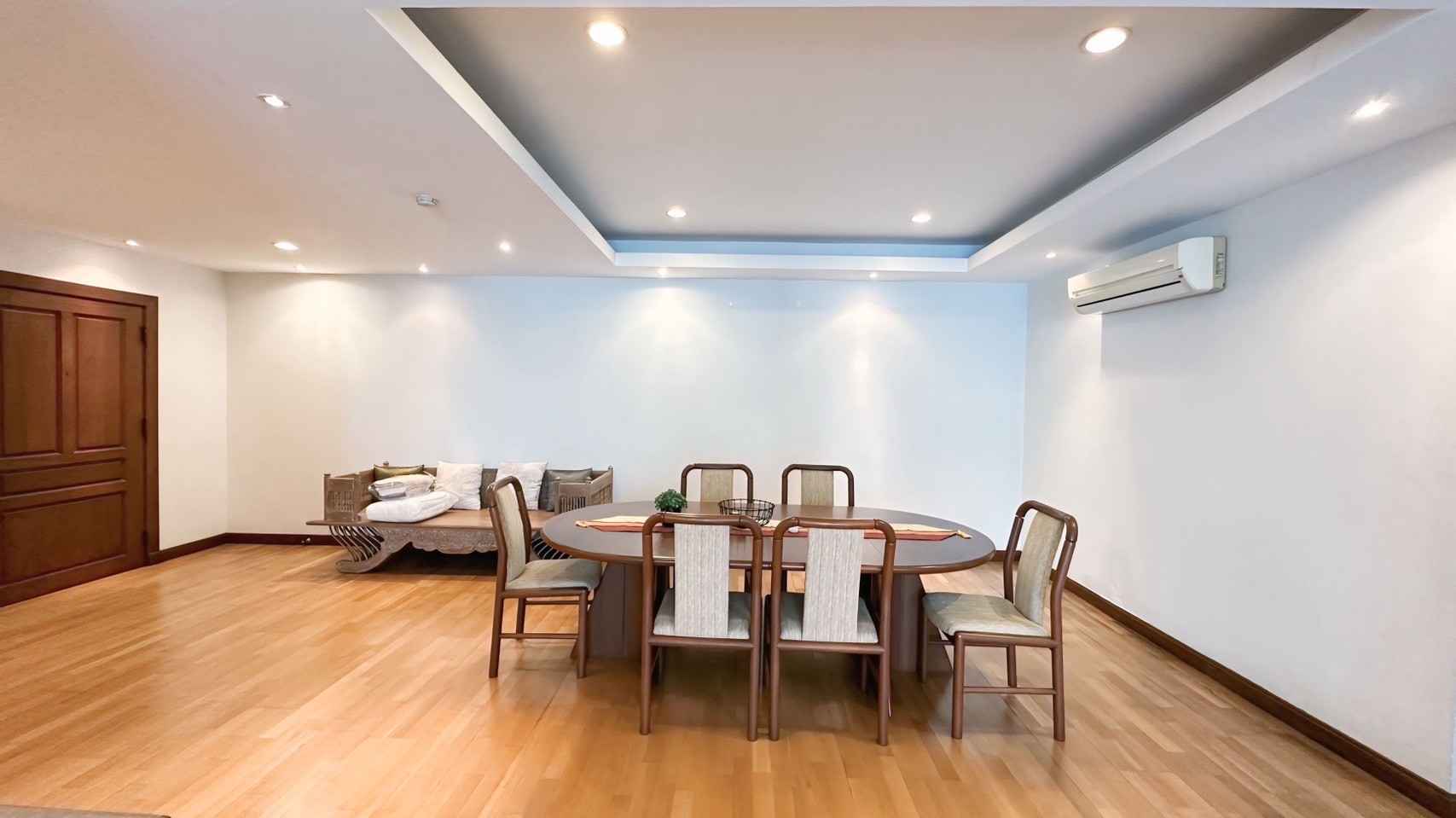 2 Bedroom Condo For Sale in Khlong Toei, Khlong Toei, Bangkok - Image 5