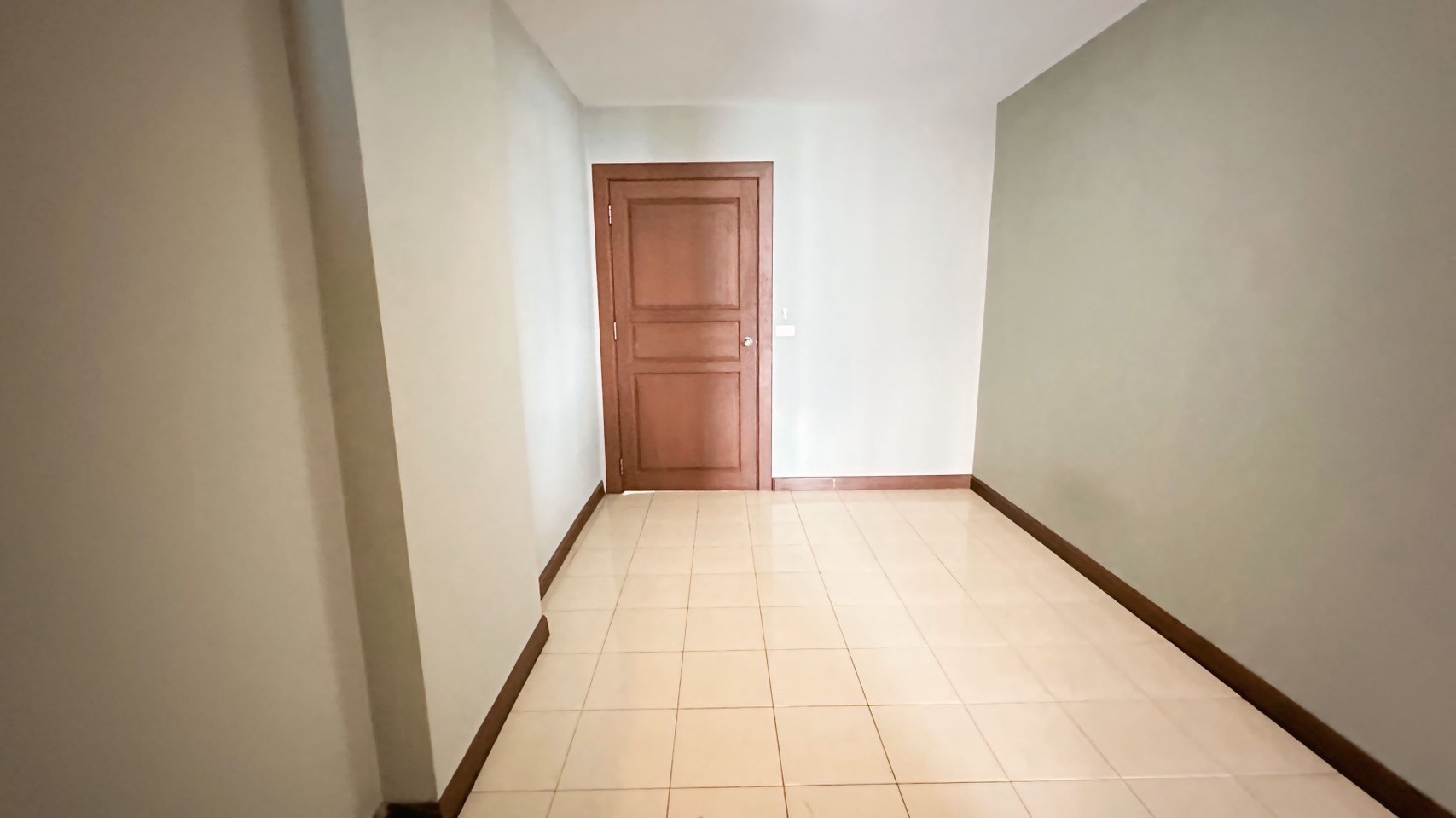 2 Bedroom Condo For Sale in Khlong Toei, Khlong Toei, Bangkok - Image 12