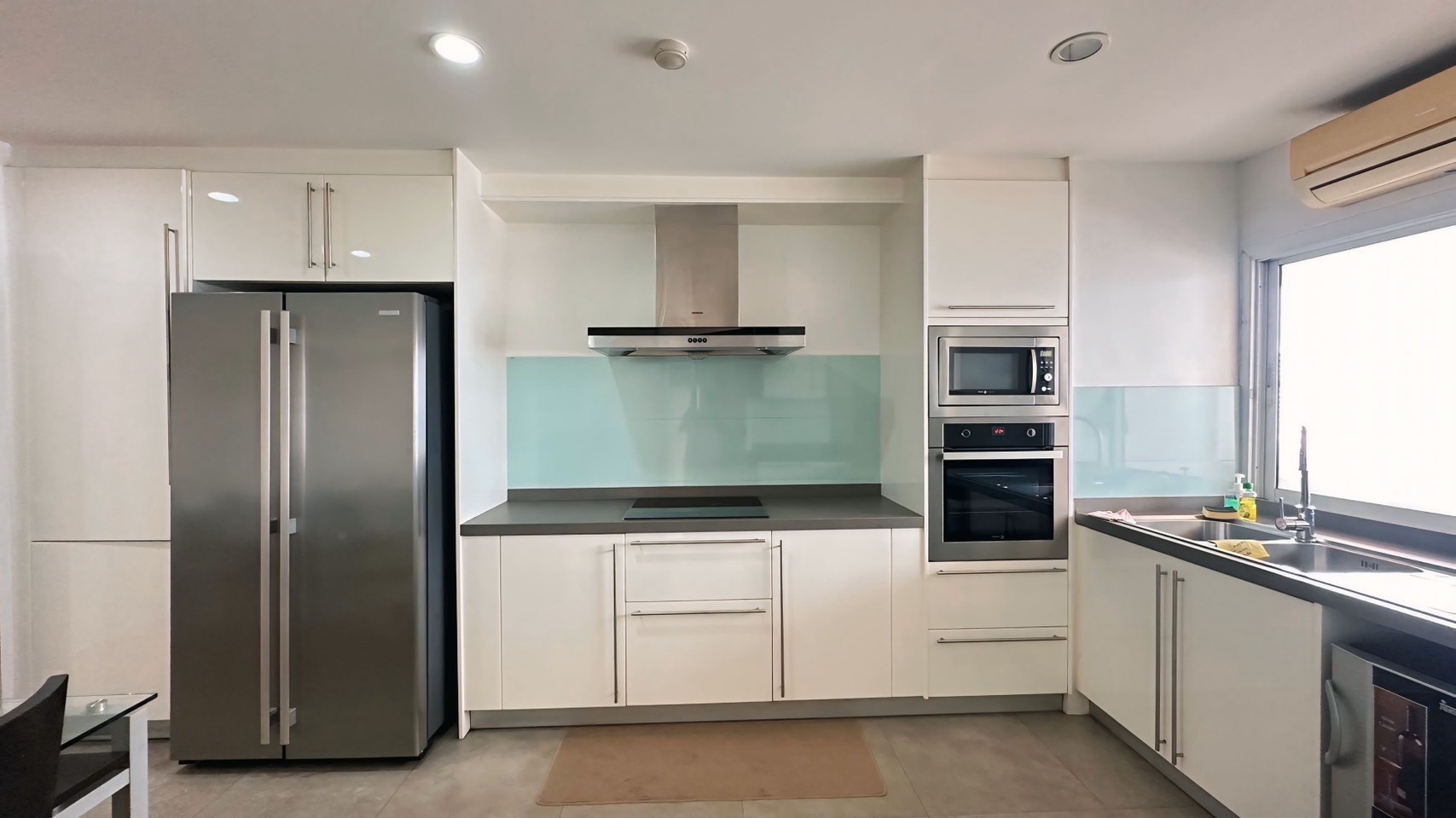 2 Bedroom Condo For Sale in Khlong Toei, Khlong Toei, Bangkok - Image 9